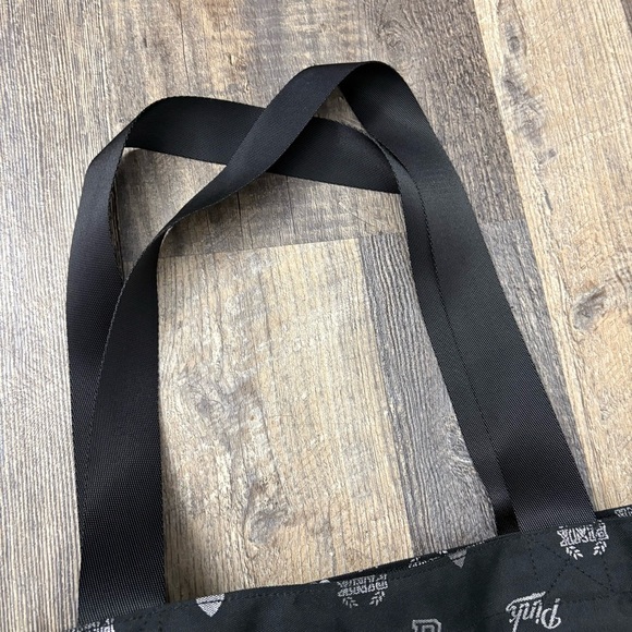 🖤VICTORIA’S SECRET🖤💕PINK💕🖤Black & Silver🩶Logo Large Canvas Tote Bag/NWT - Picture 3 of 6
